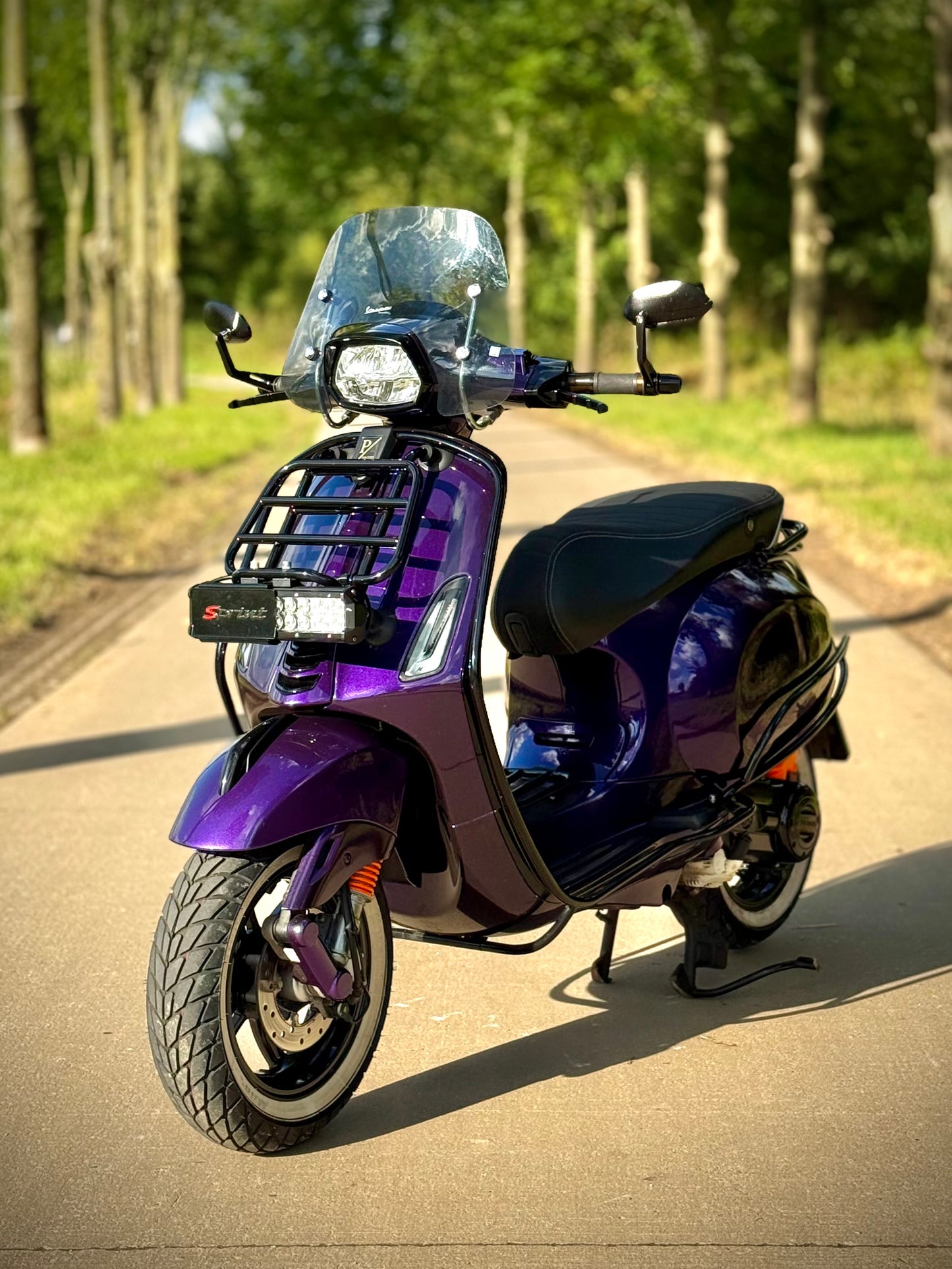 Vespa Sprint E4 2020 custom Bruut purple