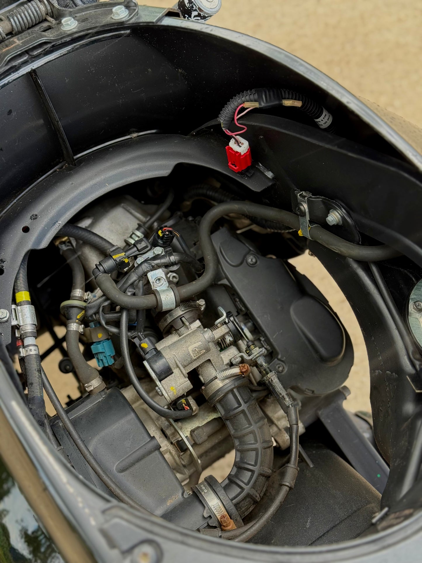 Vespa Sprint E5 2023 custom Nero lucido