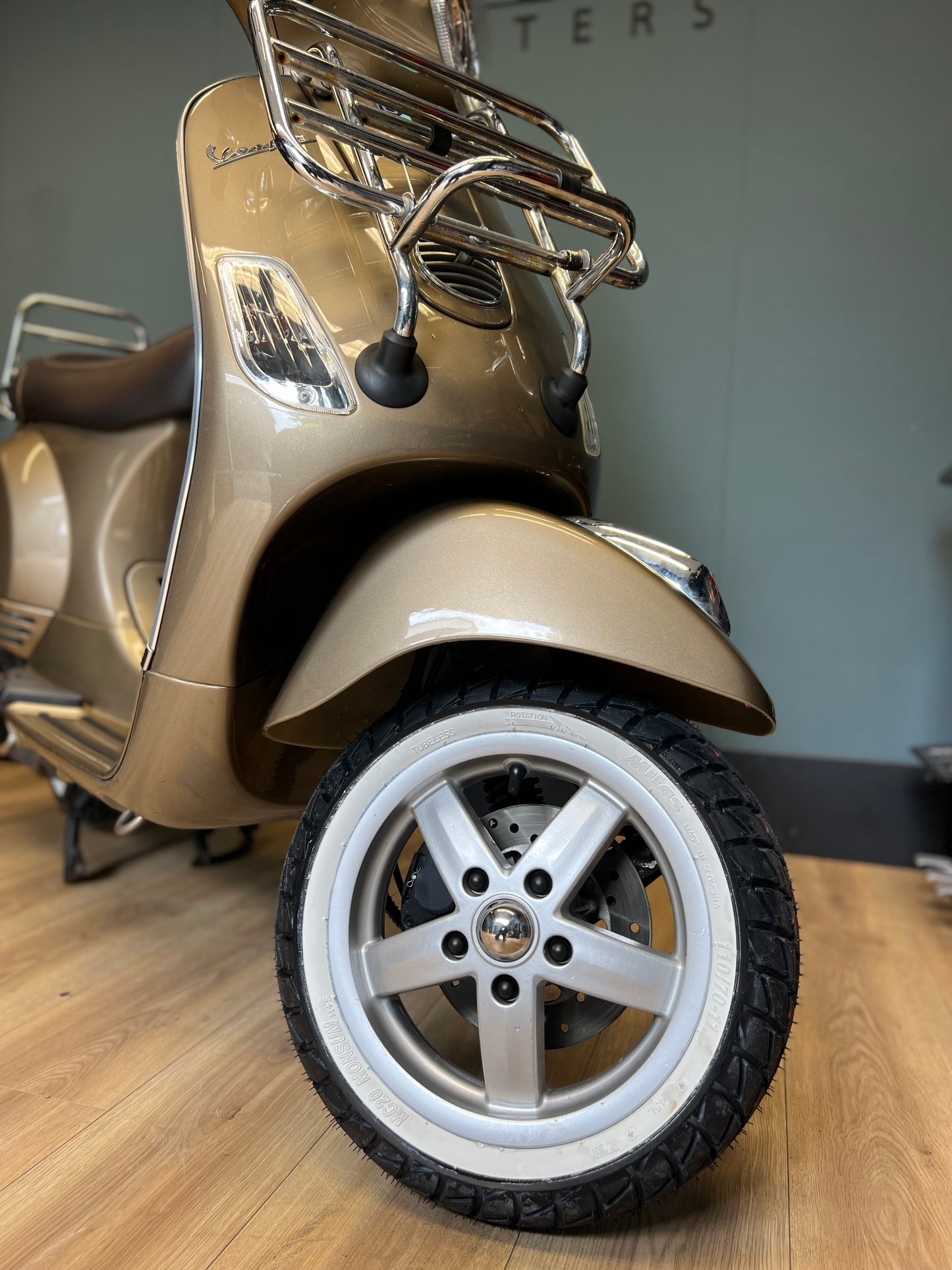 Vespa LX touring 2013 goud perseo