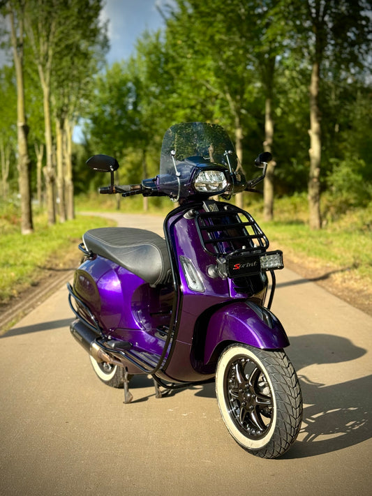 Vespa Sprint E4 2020 custom Bruut purple