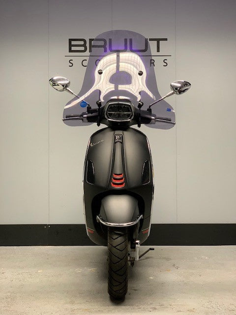 Vespa sprint S E5 2021 mat zwart