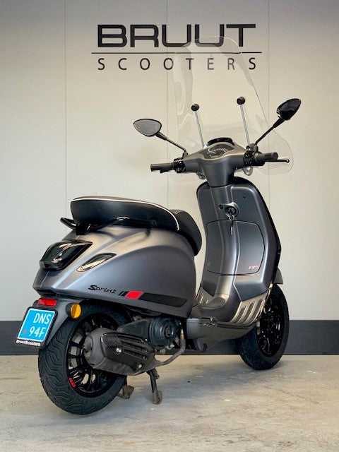 Vespa sprint S E4 2019 mat grijs